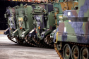 Porto de Paranaguá recebe 30 unidades de blindados para o Exército Brasileiro