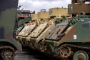 Porto de Paranaguá recebe 30 unidades de blindados para o Exército Brasileiro