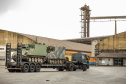 Porto de Paranaguá recebe 30 unidades de blindados para o Exército Brasileiro