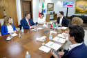  reunião entre o governador Carlos Massa Ratinho Junior e o chefe do governo regional, Jakub Chelstowkski, durante visita da comitiva polonesa à Curitiba. 