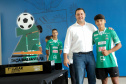 Conquista inédita: governador recebe jovens paranaenses que levantaram a Taça das Favelas