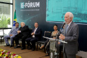 O governador em exercício Darci Piana participou nesta segunda-feira (19), em Curitiba, do lançamento de um projeto do Tribunal de Justiça do Estado do Paraná (TJPR) para instalação de pontos de atendimento remoto em municípios que não são sedes de suas comarcas. 