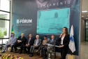 O governador em exercício Darci Piana participou nesta segunda-feira (19), em Curitiba, do lançamento de um projeto do Tribunal de Justiça do Estado do Paraná (TJPR) para instalação de pontos de atendimento remoto em municípios que não são sedes de suas comarcas. 