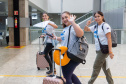 Embarque dos alunos do programa Ganhando o Mundo.