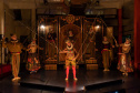 G2 COMPANHIA DE DANÇA – Alguns bailarinos que participaram dessas montagens icônicas hoje integram a G2 Companhia de Dança, grupo sênior do Teatro Guaíra que se dedica a explorar a maturidade artística em espetáculos que abordam temas universais e a riqueza da experiência humana.