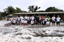 Portos do Paraná participa de mutirão de limpeza na Ilha do Mel e retira quase 3 toneladas de resíduos