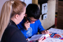 Por meio do projeto Óculos Amigo, Luiz Henrique da Rocha, 13 anos, recebeu um dispositivo de tecnologia assistiva que tem auxiliado o aluno da rede estadual de  ensino a ter mais autonomia na escola e em casa.