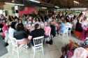 Mulheres prestigiam Feijoada Rosa da Portos do Paraná