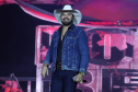 O cantor Loubet   durante a apresentacao do seu show dentro da programacao do Verao Maior Parana, em Pontal do Parana