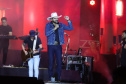 O cantor Loubet   durante a apresentacao do seu show dentro da programacao do Verao Maior Parana, em Pontal do Parana