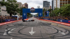 Adrenalina e velocidade: fãs apaixonados vibram com apresentação de carros na Red Bull Showrun