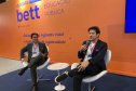 Paraná apresenta modelo inovador de parceria público-privada e políticas de leitura digital na educação durante a Bett Brasil 2025