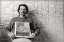 Nova exposição do MAC Paraná celebra os 80 anos do artista  Rogério Dias