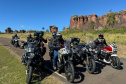 Turismo sobre rodas: comboio com mais de 300 motociclistas movimenta serviços e atrativos dos Campos Gerais