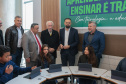 VICE ENTREGA TABLETS EDUCAÇÃO