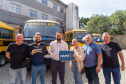 SEED - Colégios agrícolas recebem novos ônibus escolares para fortalecer a educação no campo