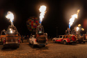 Atrações e balões animam o dia e show de fogos ilumina a noite de Castro, durante Festival da Primavera