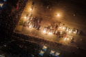 Atrações e balões animam o dia e show de fogos ilumina a noite de Castro, durante Festival da Primavera