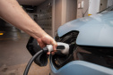 Copel lança projeto que dá desconto para recarga de veículos elétricos na madrugada 