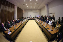 O governador Carlos Massa Ratinho Junior recebe nesta terça-feira(9), o presidente do Paraguai, Santiago Peña e comitiva do Paraguai no Palácio Iguaçu.