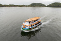 Portos do Paraná reforça turismo internacional com chegada de cruzeiro à Ilha do Mel