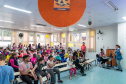 Alunos da Educação Especial participam de evento sobre o Outubro Rosa