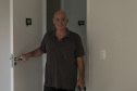 Londrina, 24 de outubro de 2025 - Mauricio Pescuma, 62 anos, comerciante, primeira pessoa a utilizar o financiamento para idosos do governo do Paraná.