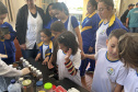 Crianças e adolescentes participam de ação de educação para enfrentamento ao escorpião