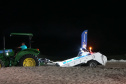 Sanepar - Trabalho da Sanepar durante a madrugada garante praias limpas e seguras após shows no Litoral