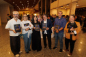 Lançamento de livro sobre os 40 anos da Orquestra reune mais de 500 pessoas no Centro Cultural Teatro Guaíra