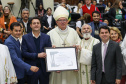 O governador Carlos Massa Ratinho Junior participa nesta terça-feira (26) da sessão solene em Homenagem da Assembleia Legislativa do Estado do Paraná às lideranças religiosas da Igreja Católica e à Conferência Nacional dos Bispos do Brasil – Regional Sul 2