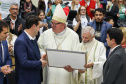 O governador Carlos Massa Ratinho Junior participa nesta terça-feira (26) da sessão solene em Homenagem da Assembleia Legislativa do Estado do Paraná às lideranças religiosas da Igreja Católica e à Conferência Nacional dos Bispos do Brasil – Regional Sul 2