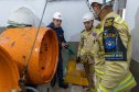 Cadetes do Corpo de Bombeiros fazem treinamento sobre produtos perigosos na Sanepar