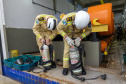 Cadetes do Corpo de Bombeiros fazem treinamento sobre produtos perigosos na Sanepar