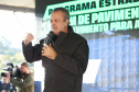 Governador entrega títulos de propriedade a 260 famílias dos Campos Gerais e da RMC
