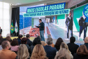 O governador Carlos Massa Ratinho Junior e o secretário da Educação, Roni Miranda, assinam nesta quarta-feira (24), o contrato do programa Mais Escolas Paraná
