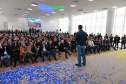 O governador Carlos Massa Ratinho Junior e o secretário da Educação, Roni Miranda, assinam nesta quarta-feira (24), o contrato do programa Mais Escolas Paraná
