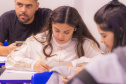 Migrantes de 14 nacionalidades aprendem português em projeto da UEPG 