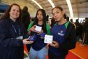 Sanepar distribui mil coletores de óleo usado em evento educativo em Piraquara