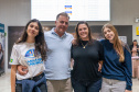 SEED - Ganhando o Mundo: abraços e reencontros marcam a volta de 25 alunos do Reino Unido