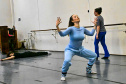 Teatro Guaíra oferece curso gratuito de técnicas corporais para artistas do movimento"