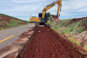 Serviços de conservação na PR-445 entre Bela Vista do Paraíso e Primeiro de Maio