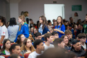 Evento reúne antigos e futuros intercambistas do Ganhando o Mundo em Ponta Grossa