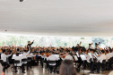 Orquestra Sinfônica do Paraná apresenta neste sábado (26) repertório que celebra a música e a cultura paranaense no Auditório do MON