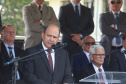Governador Carlos Massa Ratinho Júnior participa da cerimônia de troca de comando da Polícia Militar do Paraná. O novo camandante-geral é o coronel Péricles de Matos. Ele substitui no cargo a coronel Audilene Dias Rocha. Na foto, o secretário da Segurança Pública, Luiz Felipe Carbonell - Curitiba, 08/01/2019 - Foto: Rodrigo Félix Leal
