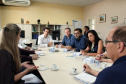 Na primeira reunião entre o secretário da Educação e do Esporte, Renato Feder, e representantes da categoria, foram tratados temas como a distribuição das aulas, a jornada de trabalho, critérios para distribuição de aulas extraordinárias e a hora-atividade. Curitiba, 08/01/2018  -  Foto: Divulgação SEED