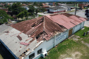 O secretário de Estado de Segurança Pública, Luiz Carbonell, esteve em Guaratuba, no Litoral do Paraná, nesta quinta-feira (17) para avaliar os estragos causados pelo temporal que atingiu a região na quarta-feira e confirmar ações de apoio às pessoas afetadas. - Guaratuba, 17/01/2019 - Foto: José Fernando Ogura/ANPr
