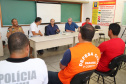 O secretário de Estado de Segurança Pública, Luiz Carbonell, esteve em Guaratuba, no Litoral do Paraná, nesta quinta-feira (17) para avaliar os estragos causados pelo temporal que atingiu a região na quarta-feira e confirmar ações de apoio às pessoas afetadas. - Guaratuba, 17/01/2019 - Foto: José Fernando Ogura/ANPr