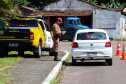 A fiscalização das equipes do Batalhão de Polícia Rodoviária (BPRv) nas rodovias estaduais que cortam o Litoral do Paraná flagrou mais de 7 mil veículos com velocidade acima do permitido na via e duas pessoas perderam a vida vítimas de atropelamento nos primeiros 30 dias do verão (de 21 de dezembro à 21 de janeiro). O balanço do Batalhão aponta ainda que houve aumento de 17,91% nos acidentes e de 4,55% de pessoas feridas em comparação com o mesmo período da temporada anterior.- - Foto: BPRv