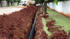 A Sanepar está investindo R$ 7,7 milhões na ampliação dos sistemas de abastecimento de água e de coleta e tratamento de esgoto em Palotina. Obras de assentamento das redes de distribuição de água - Palotina, 25/01/2019 - Foto: Divulgação Sanepar